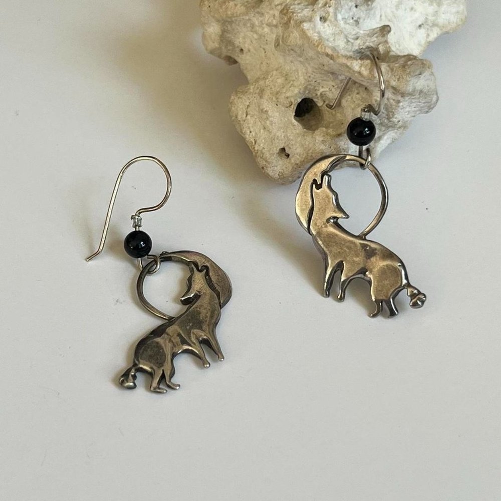 VTG 90s Wolf Howling at the Cresent Moon Sterling Silver Hanging Earrings